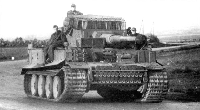 PzKpfw VI Tiger (78).jpg